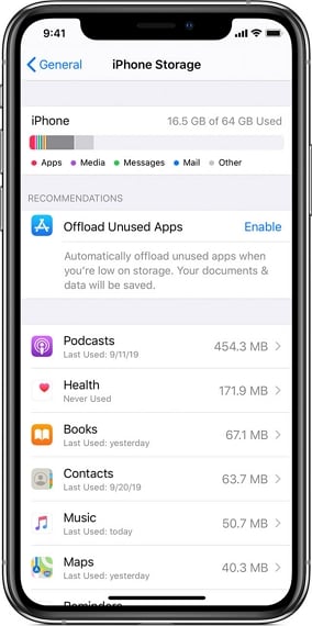 iPhoneは、アップデートの無料ストレージのチェックに固執しました
